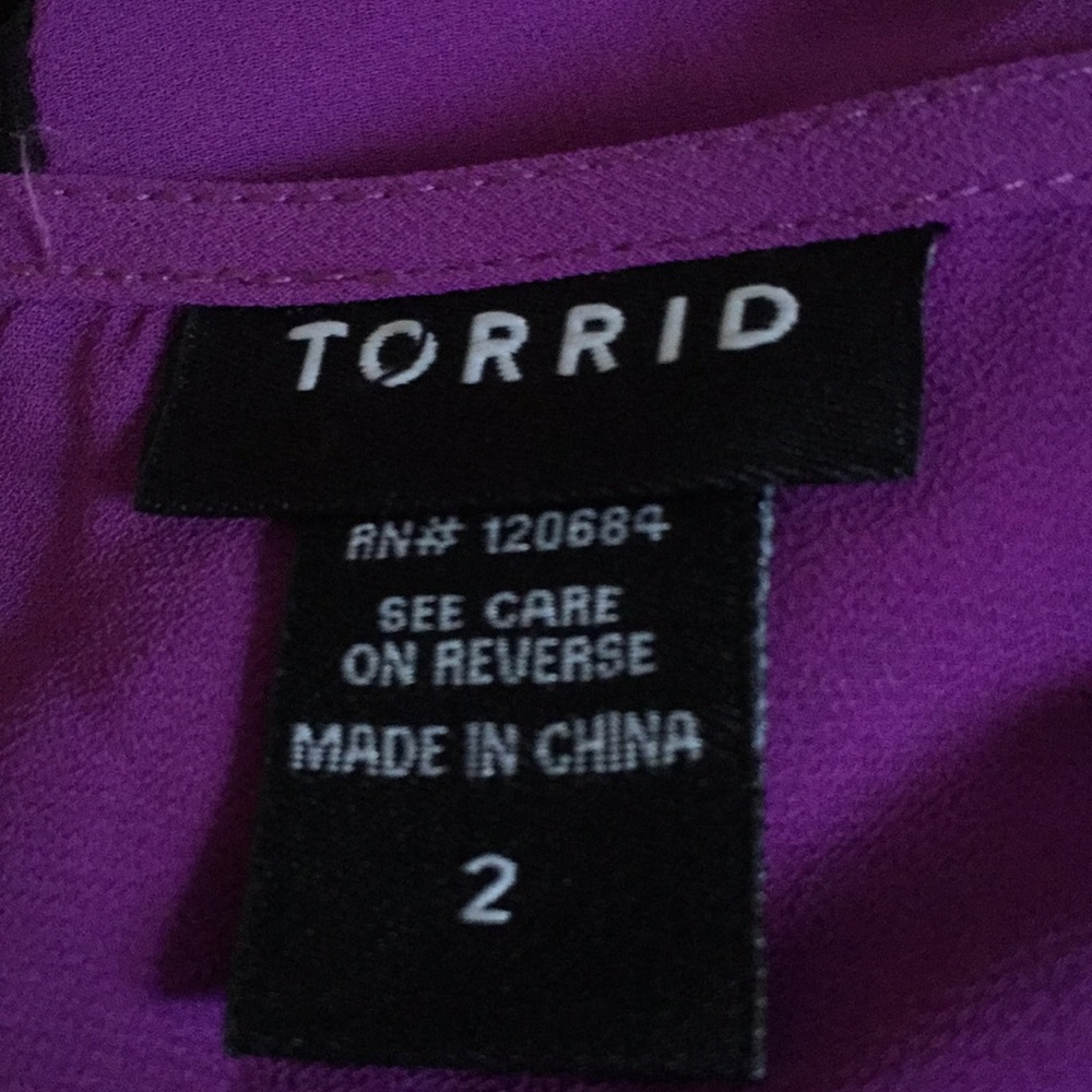 Torrid women top size 2 (2x ) (18/20) - Picture 7 of 10